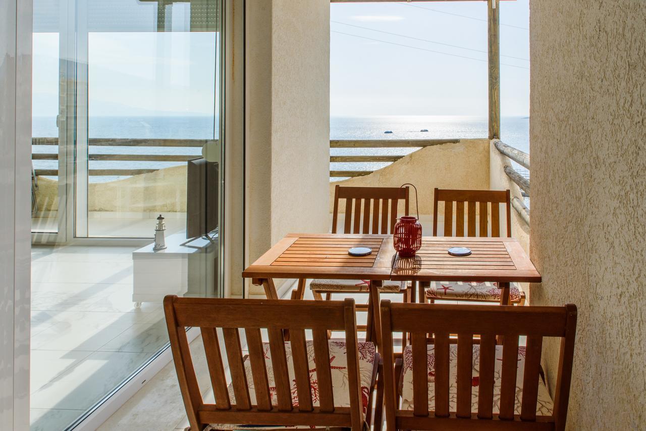 Sunset Apartment Saranda Bay Buitenkant foto